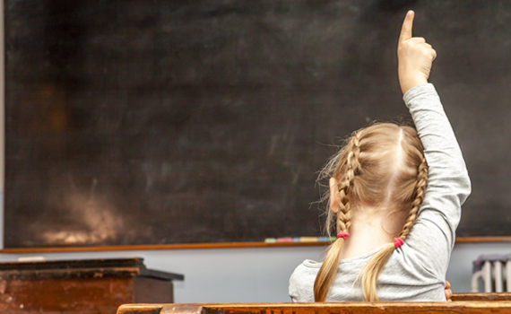 De moeder van Einstein vroeg het haar zoon dagelijks: “welke vragen heb jij vandaag gesteld?”. Een cruciale vraag voor iedereen die wil leren, niet alleen thuis en op school, ook binnen andere organisaties. Met welk gereedschap kun je doeltreffend aan de slag gaan om een klimaat van leren te versterken?